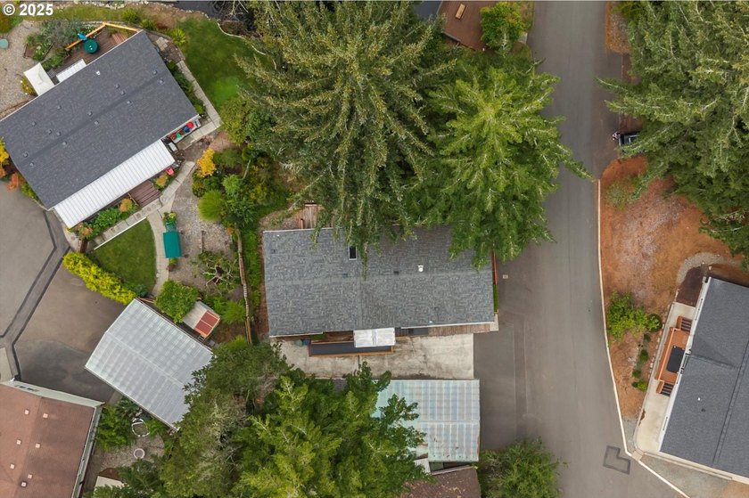 Lovingly updated Three Bed/Two Bath in Shorepines Village. Sip - photo 47