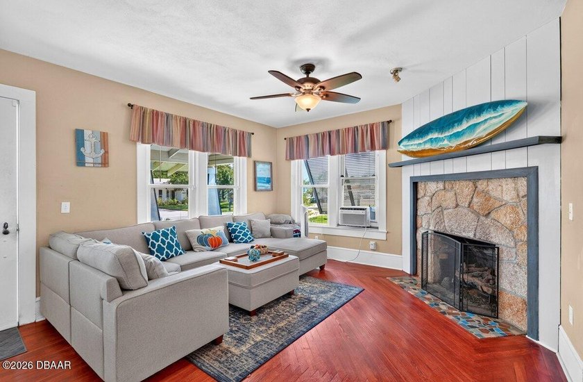 Timeless Craftsman charm meets the ultimate beachside lifestyle! - photo 3
