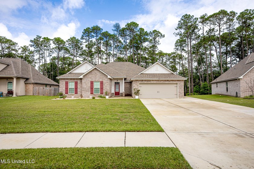 WELCOME TO YOUR DREAM HOME IN OCEAN SPRINGS, MISSISSIPPI! This - photo 6