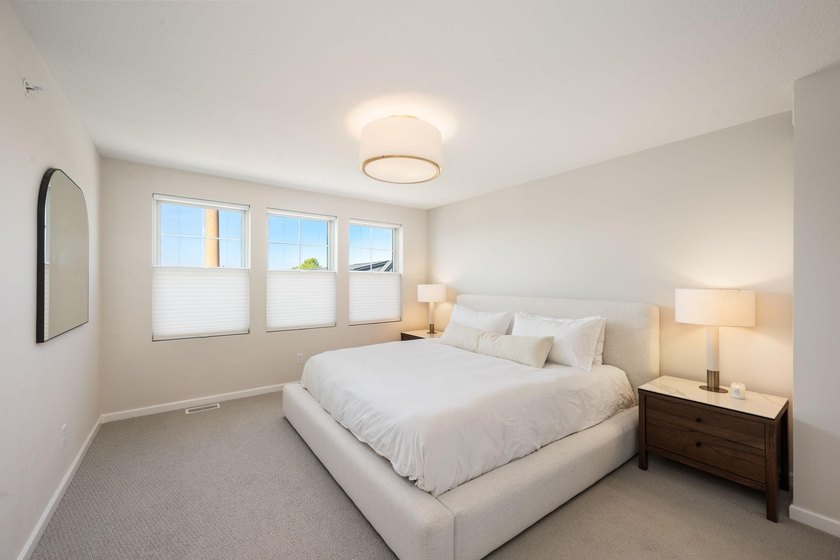 This stunning Highland Bridge Rowhome offers an exceptional - photo 18