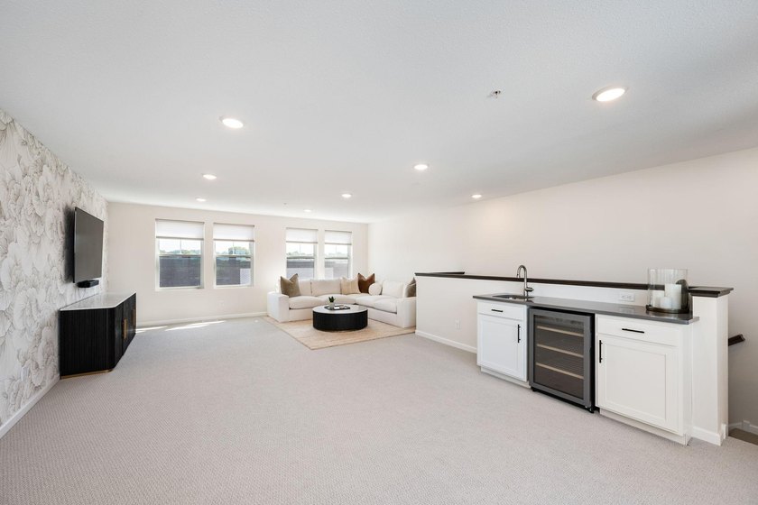 This stunning Highland Bridge Rowhome offers an exceptional - photo 27