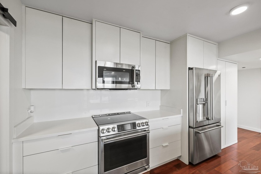 Welcome to 701 Port Royal Way, a stunning 2-bedroom, 2-bathroom - photo 18