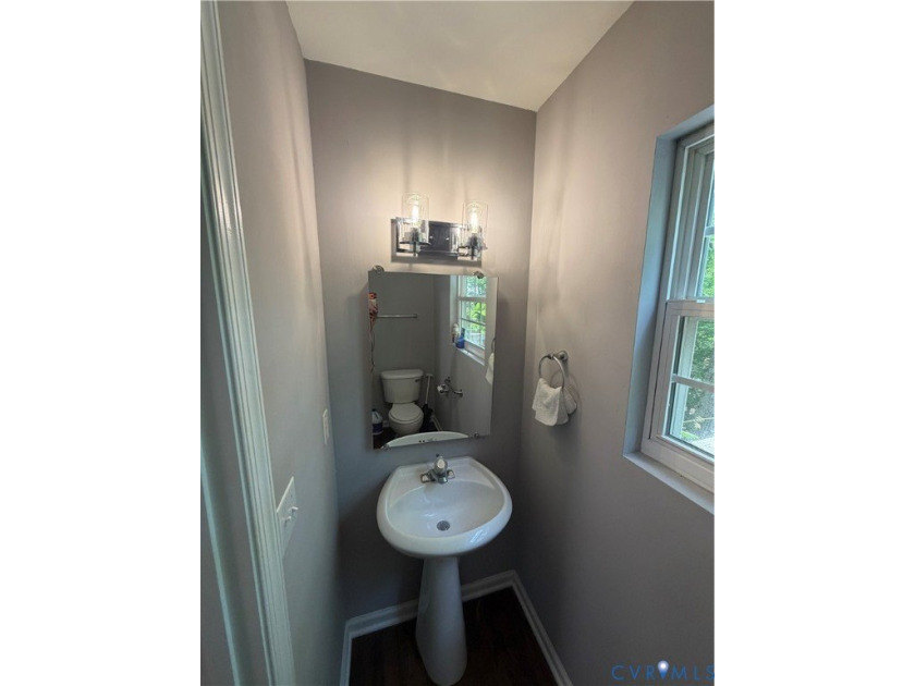 SHORT SALE OPPORTUNITY! Don't miss this chance to own a - photo 22