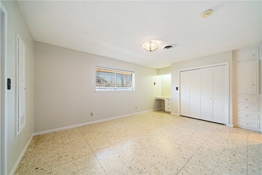 Don't miss this! Charming 3/2 home on a large corner lot, 2 - photo 23