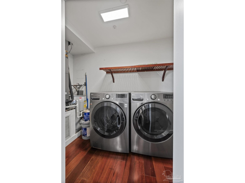Welcome to 701 Port Royal Way, a stunning 2-bedroom, 2-bathroom - photo 25