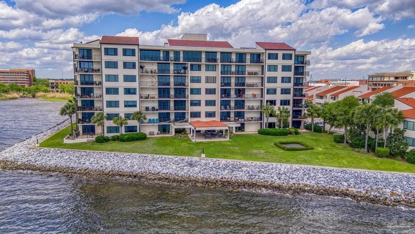 Welcome to 701 Port Royal Way, a stunning 2-bedroom, 2-bathroom - photo 37