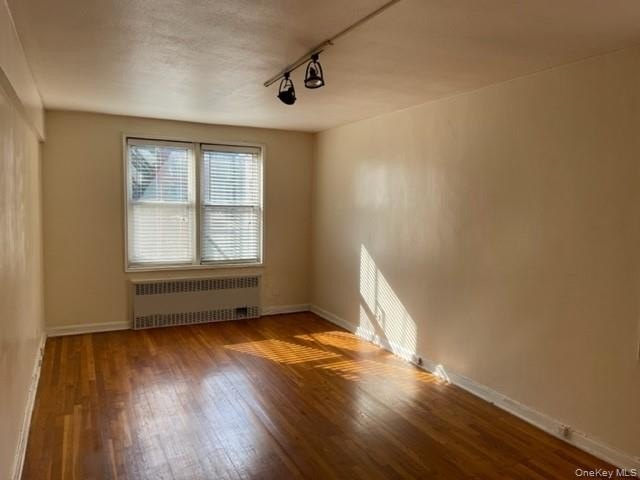 LOVELY SPACIOUS STUDIO, ELEVATOR, LAUNDRY ROOM, LIVE IN SUPER - photo 8