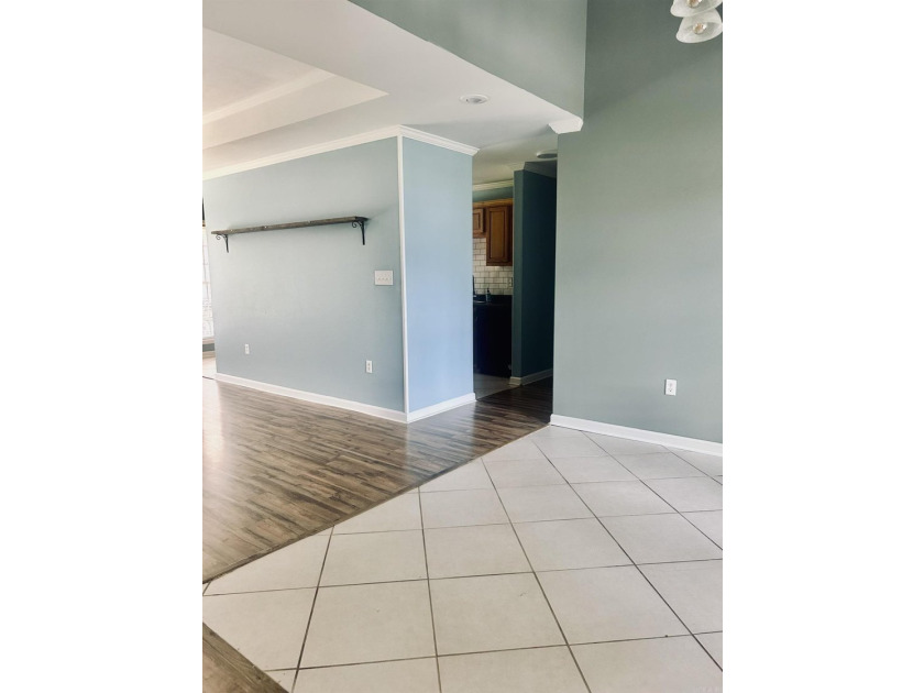 Beautiful brick home in Park Lakes Subdivision with great curb - photo 6