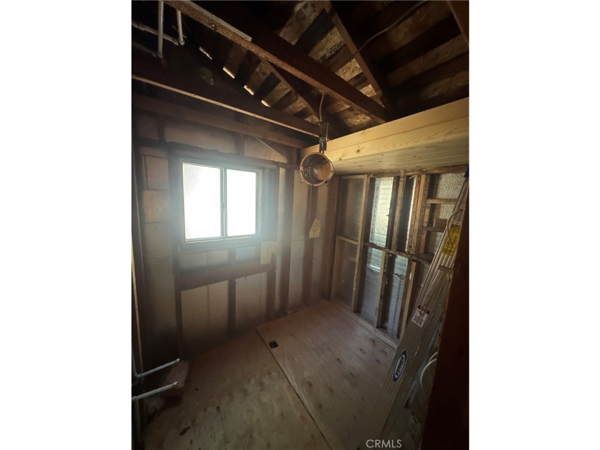Extensively renovated 2-bedroom Moonridge cabin situated on two - photo 23