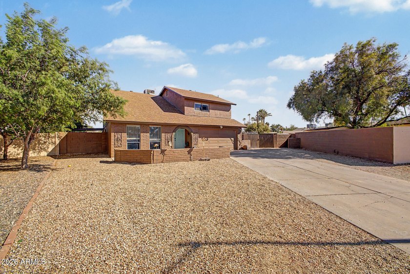 Welcome to this wonderful two-story home that combines comfort - photo 5