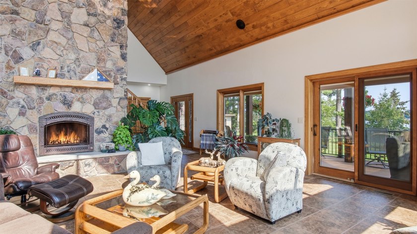 Welcome to one of the Chetek Chain's most distinctive waterfront - photo 18