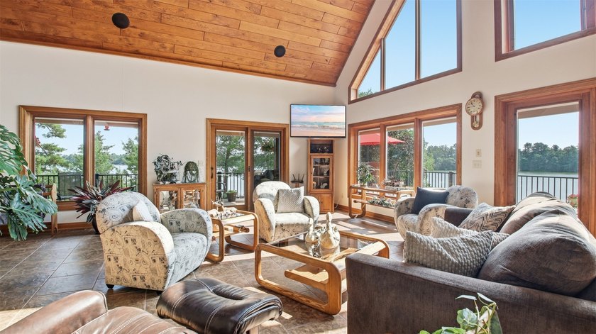 Welcome to one of the Chetek Chain's most distinctive waterfront - photo 19