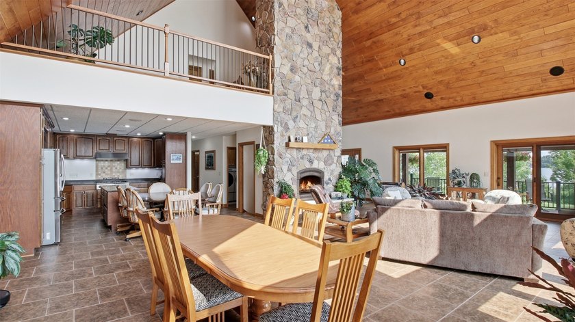 Welcome to one of the Chetek Chain's most distinctive waterfront - photo 24