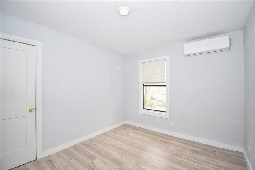 Just renovated!! Added another bedroom and large bathroom - photo 14