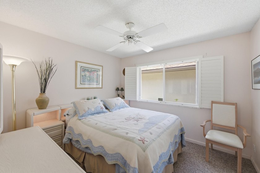 Don't Wait ! Welcome to this charming 3-bedroom, 2-bathroom - photo 20