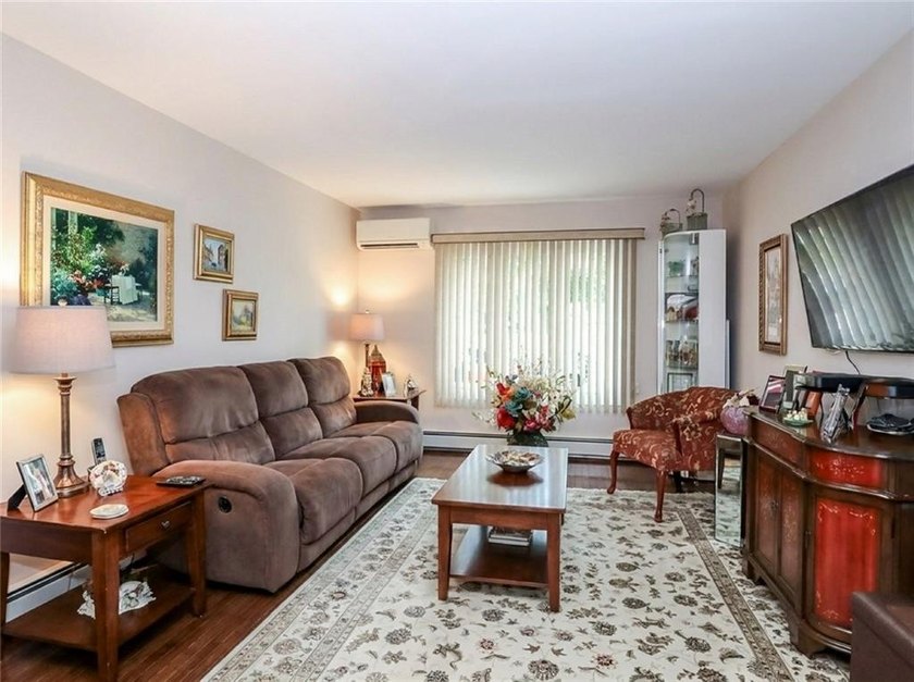 WELCOME TO 22 MASON BLVD IN STATEN ISLAND. THIS TWO FAMILY - photo 22
