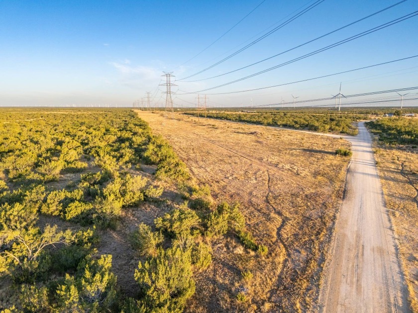 Introducing the Sendero Crossing Ranch, a 657 +/- acre hunting - photo 36