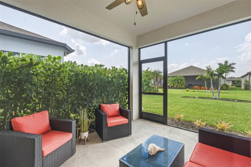 STEP INTO ELEGANCE and comfort with this beautifully maintained - photo 6