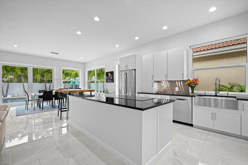 Beautifully reimagined home in the Hamptons of Jupiter - photo 5