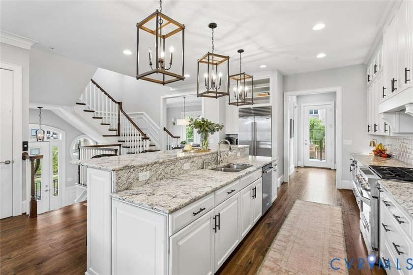 A townhome of this caliber rarely becomes available in the - photo 16