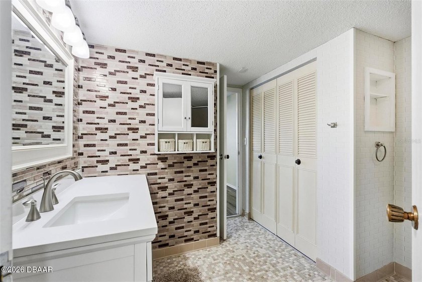 Experience the exceptional lifestyle at Bayshore, where - photo 29