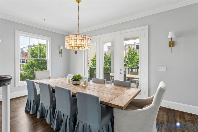 A townhome of this caliber rarely becomes available in the - photo 33