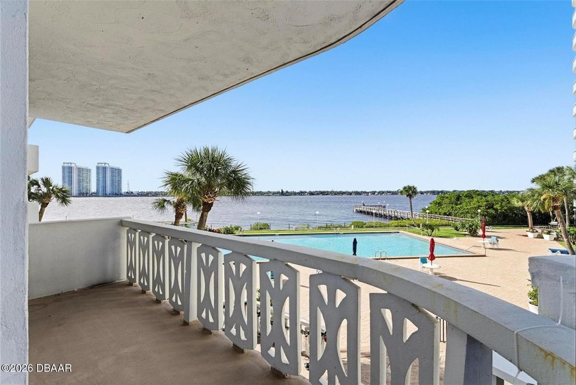 Experience the exceptional lifestyle at Bayshore, where - photo 36