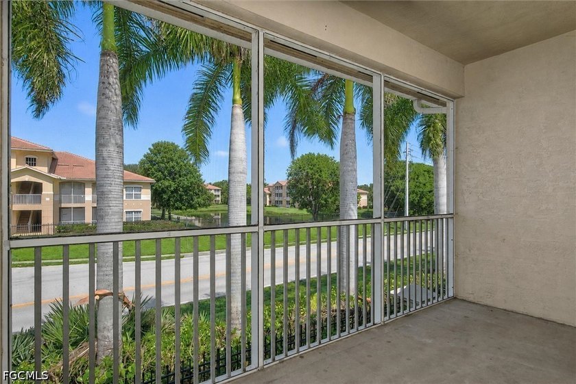 Available and priced to sell, come view this spacious 3-bedroom - photo 4