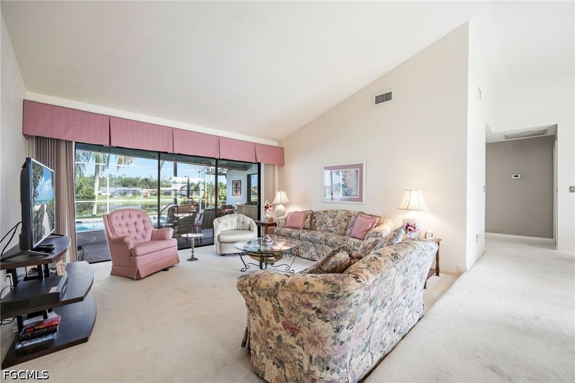 Welcome to Eagle Ridge - one of South Fort Myers' most - photo 7