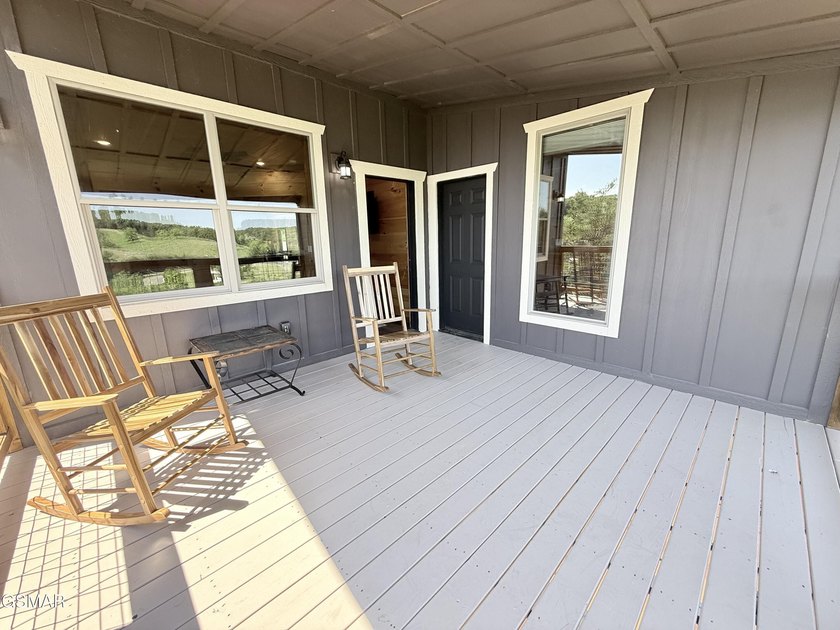 Turn-key 4-bedroom cabin located in the gated Timberlake Bay - photo 39