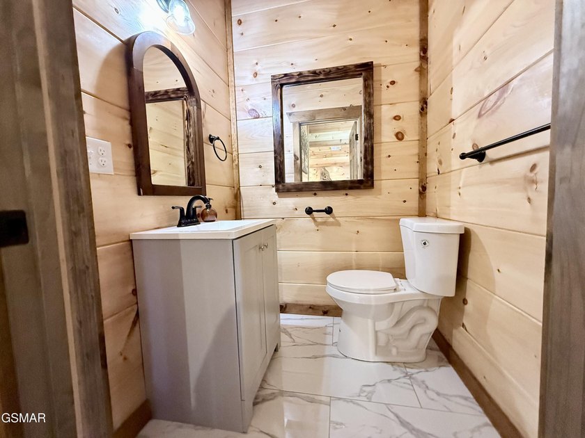 Turn-key 4-bedroom cabin located in the gated Timberlake Bay - photo 42