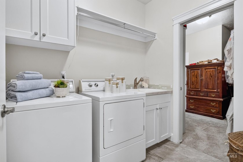 Custom home in the prestigious Red Hawk Ridge community. This - photo 20
