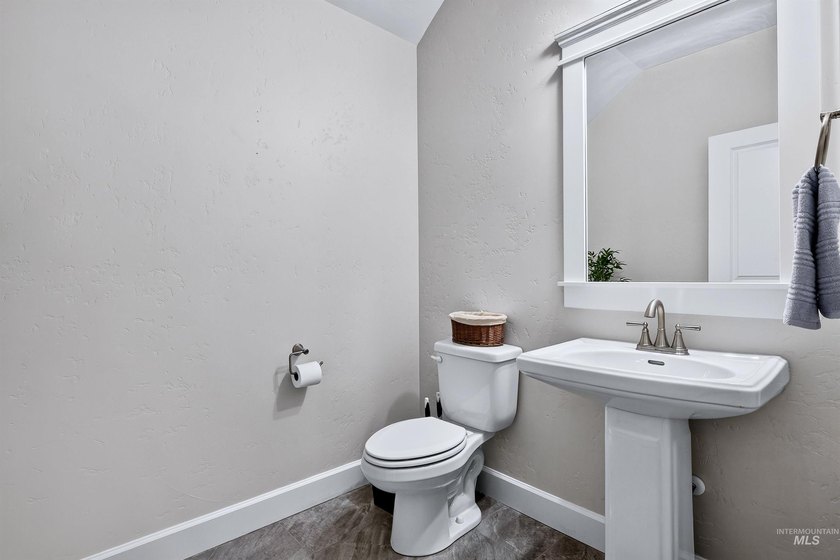 Custom home in the prestigious Red Hawk Ridge community. This - photo 25
