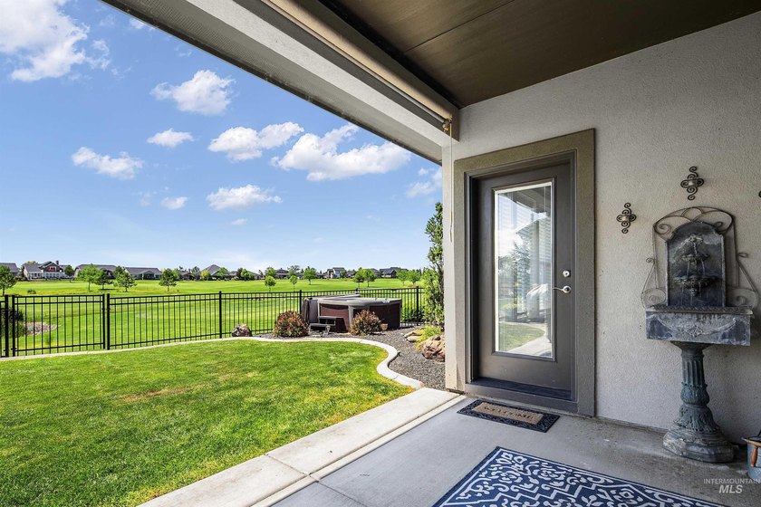 Custom home in the prestigious Red Hawk Ridge community. This - photo 28