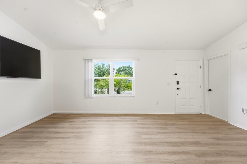 Everything is done. Make this your home sweet home. Perfect for - photo 8