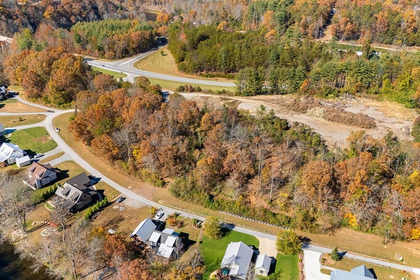 Enjoy the quiet beauty of Western North Carolina from this - photo 11