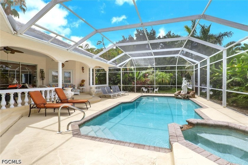 Welcome to a residence where timeless elegance meets effortless - photo 6