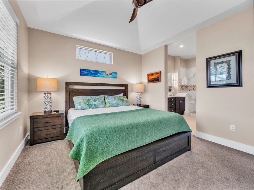 BEAUTIFULLY RENOVATED Penthouse LOFT w/ GARAGE in Waikoloa Beach - photo 8