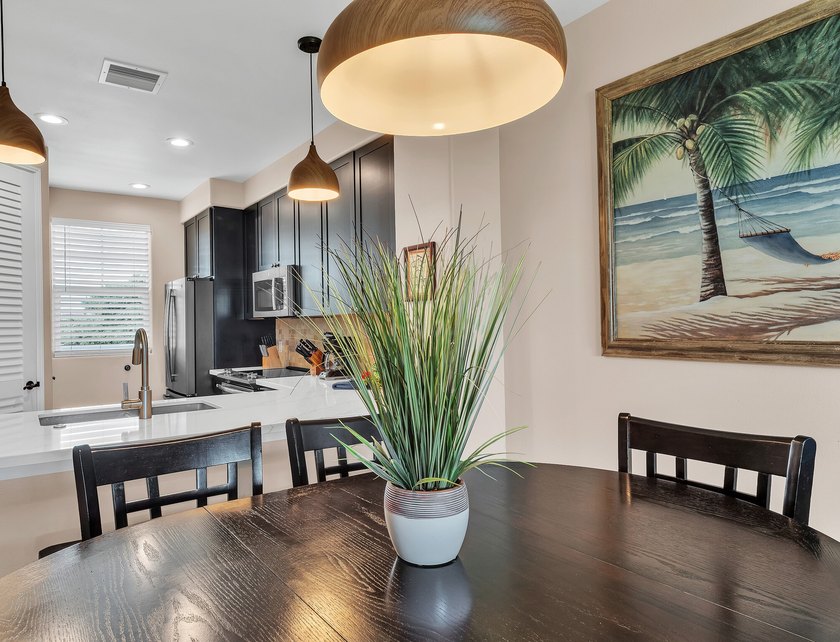 BEAUTIFULLY RENOVATED Penthouse LOFT w/ GARAGE in Waikoloa Beach - photo 9