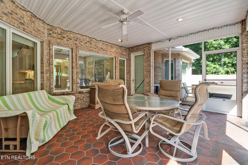 Experience luxury golf course living in this entertainer's dream - photo 43