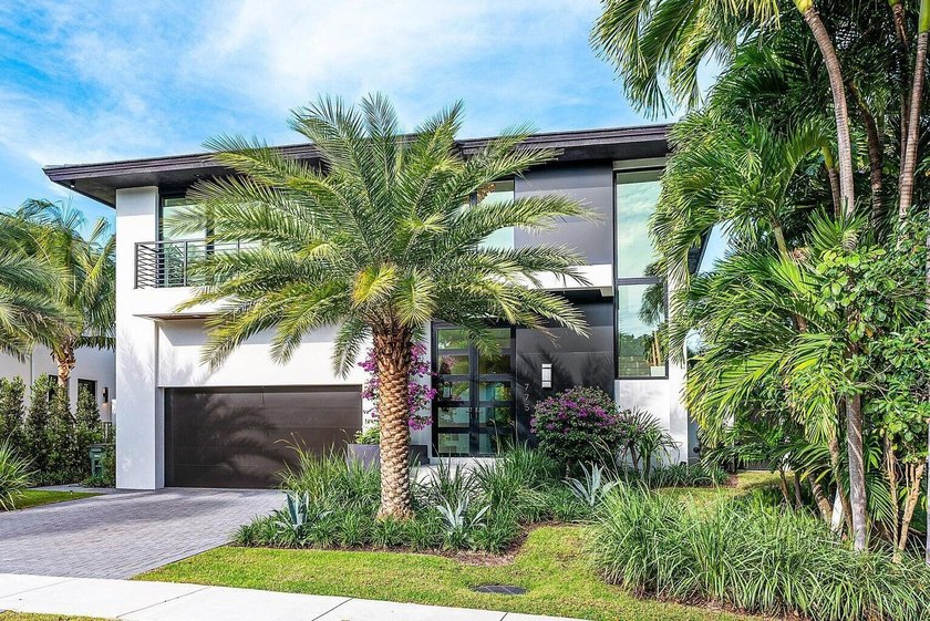 Located in the coveted area of Port La Mar in East Boca Raton - photo 7