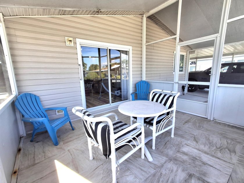 Fully furnished 2/2 home featuring a modern remodeled kitchen - photo 12