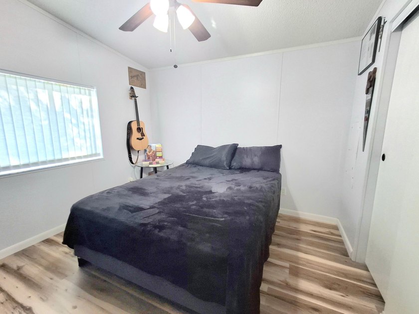 Fully furnished 2/2 home featuring a modern remodeled kitchen - photo 16