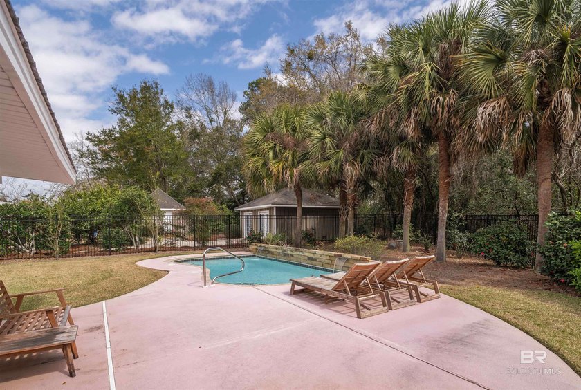 Experience the best of Fairhope in this beautiful 5-bedroom, 3 - photo 11