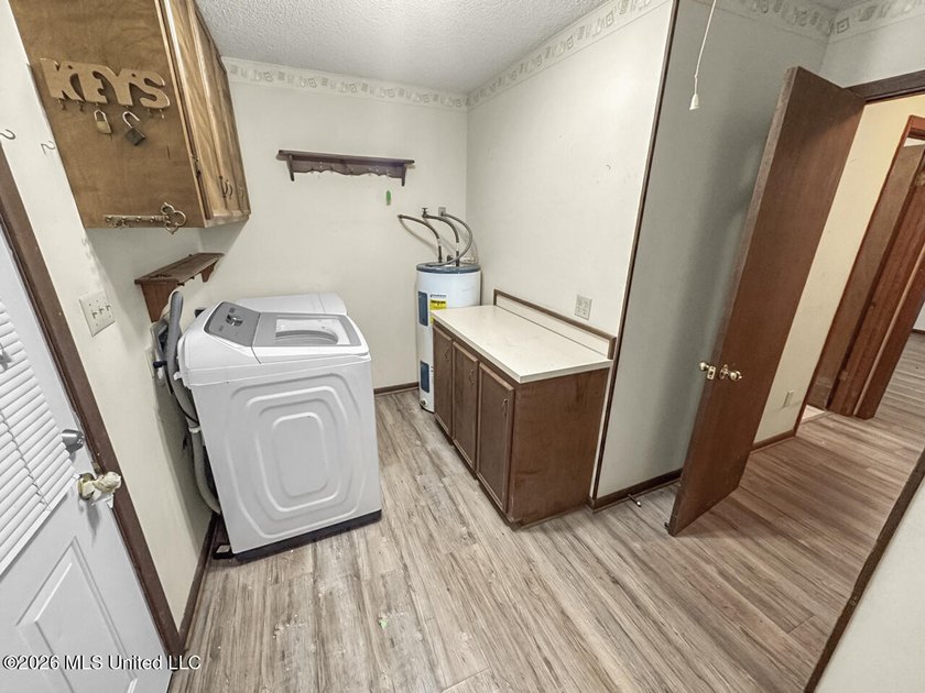 Located in a quiet country setting just minutes from town, 1560 - photo 12