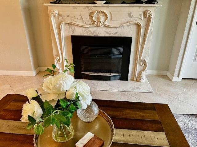 Beautifully updated 2-bedroom, 2-bath residence located in the - photo 5