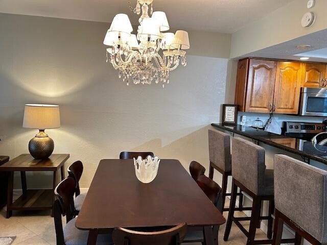 Beautifully updated 2-bedroom, 2-bath residence located in the - photo 10