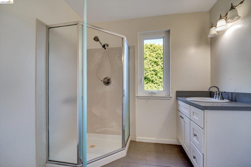 Charming property in Richmond's North &amp; East neighborhood set on - photo 25