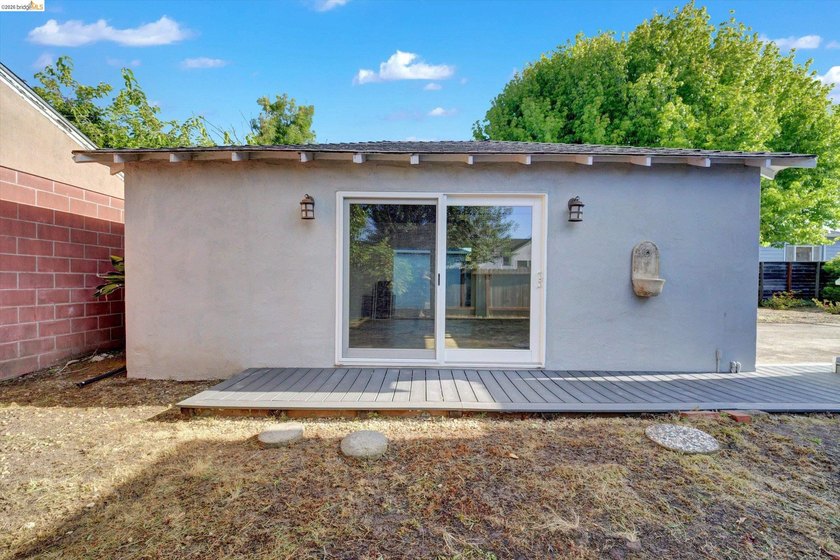 Charming property in Richmond's North &amp; East neighborhood set on - photo 36