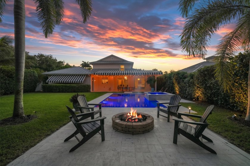 4 BR, 3.5BA expertly renovated masterpiece w/ heat/chilled pool - photo 4